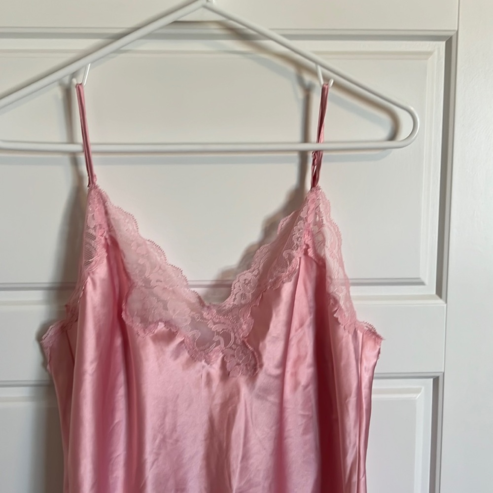 Beautiful Victoria’s Secret negligee!